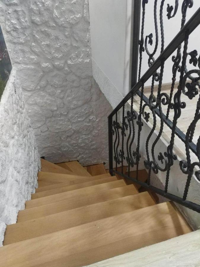 4 Chocolate Apartments In Old Tbilisi Exterior photo